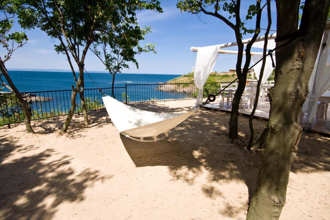 Paradise Bay Hotel Pomorie Buitenkant foto