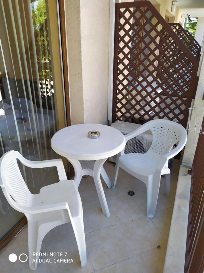 Paradise Bay Hotel Pomorie Buitenkant foto