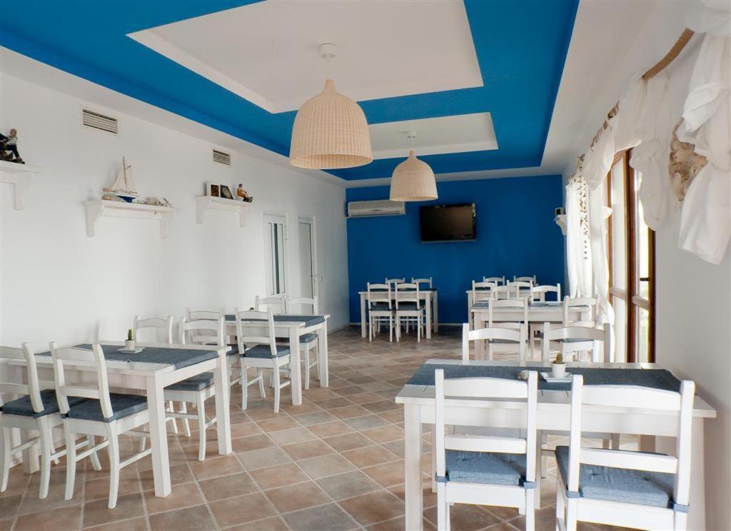 Paradise Bay Hotel Pomorie Buitenkant foto